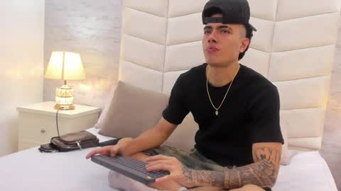 Sebas online show from 11/09/25, 04:11