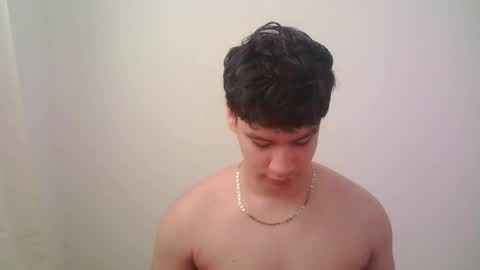 zeus_183 online show from 04/22/26, 02:18