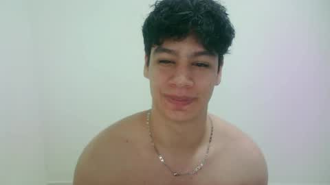 zeus_183 online show from 05/10/26, 05:23