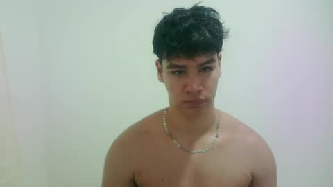 zeus_183 online show from 06/08/26, 04:13