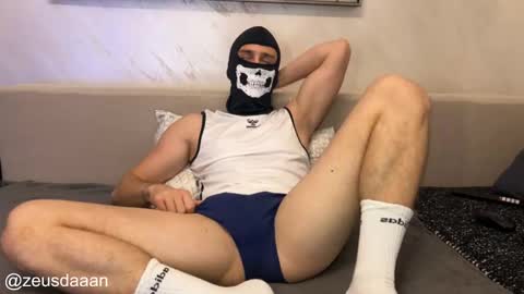 Zeus online show from 10/30/25, 09:04