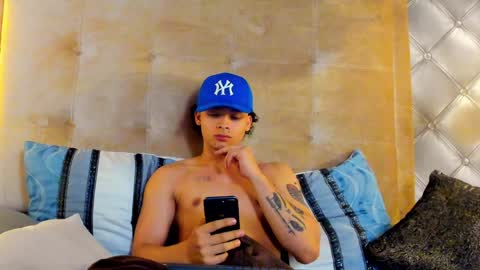 zeus online show from 01/07/25, 11:26