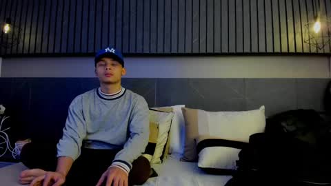 zeus online show from 02/13/25, 07:35