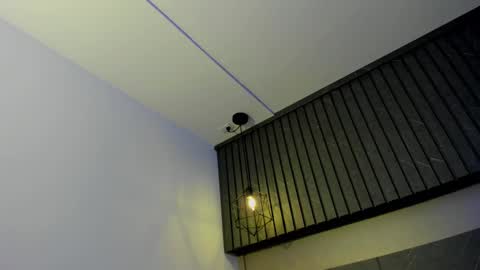 zeus online show from 02/18/25, 06:59