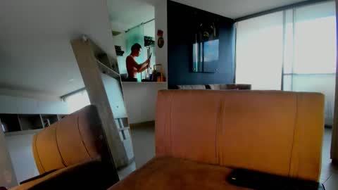 zeus online show from 11/30/25, 07:51