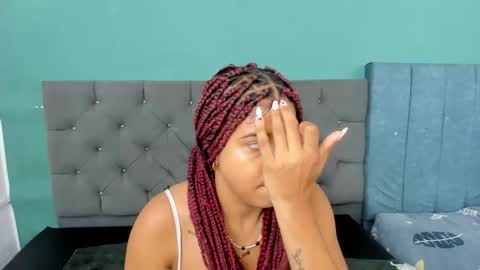 zeynep_20_ online show from 01/07/26, 06:16