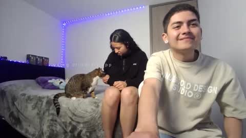 Zhara and logan online show from 06/05/26, 01:06
