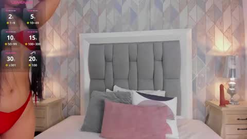 zharia_lux25 online show from 05/23/26, 11:36