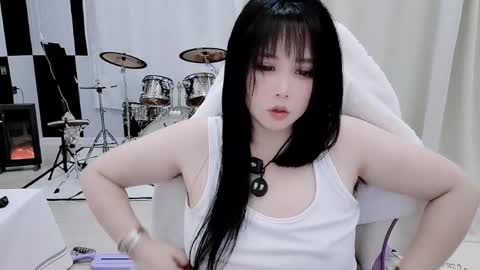 zhen online show from 04/15/26, 09:26