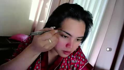 Snapshot of zhillycate chatting on 10/16/25, 03:51 CATE online show from 10/16/25, 03:51