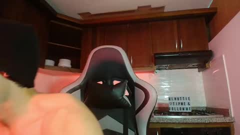 Zhingarher online show from 11/19/25, 03:17