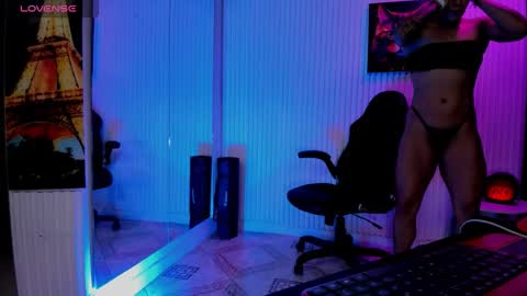 zhoestrong online show from 04/17/26, 12:13