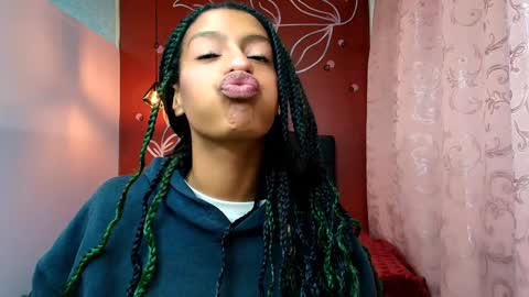 Zia Green online show from 12/27/24, 12:34