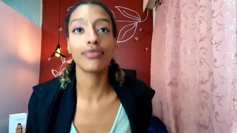 Zia Green online show from 01/30/25, 03:19