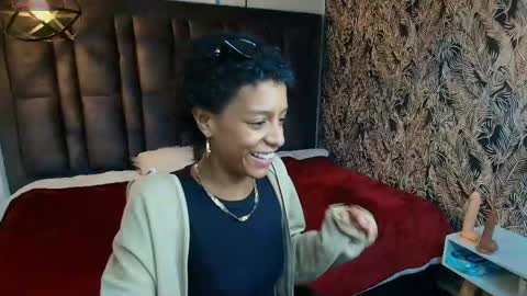 Zia Green online show from 05/22/26, 01:17
