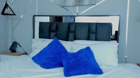 zia online show from 02/04/25, 10:54