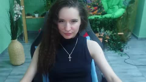 zianichols online show from 02/18/25, 11:41