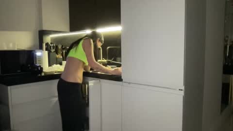 Nensi online show from 03/19/26, 08:02