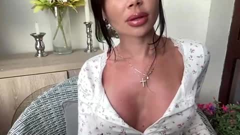 Snapshot of zidya06 chatting on 05/24/26, 01:05 Nensi online show from 05/24/26, 01:05
