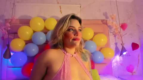 zihaadams_ online show from 06/12/26, 04:00