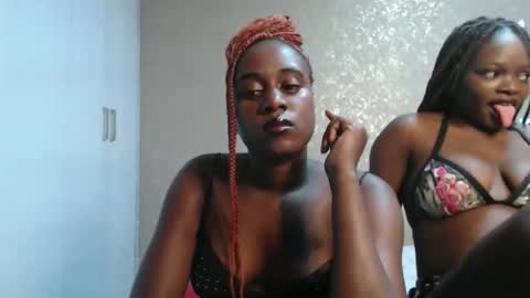 Zinadine online show from 02/11/26, 02:22