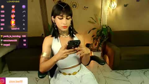 Snapshot of zion__lee chatting on 04/30/26, 08:57 Zion online show from 04/30/26, 08:57