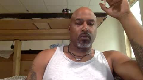 Snapshot of zionlion22 chatting on 08/01/26, 02:05 zionlion22 online show from 08/01/26, 02:05