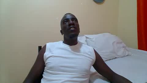 Zlatann2012 online show from 11/10/25, 07:24