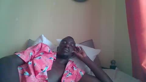 Zlatann2012 online show from 11/17/25, 09:59