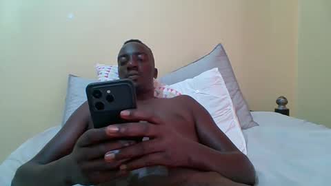 Zlatann2012 online show from 01/18/26, 09:35