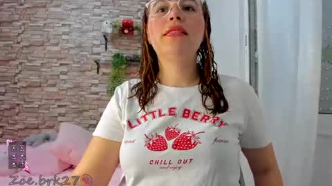 Snapshot of zoe_brk chatting on 07/16/26, 07:58 zoe brk online show from 07/16/26, 07:58