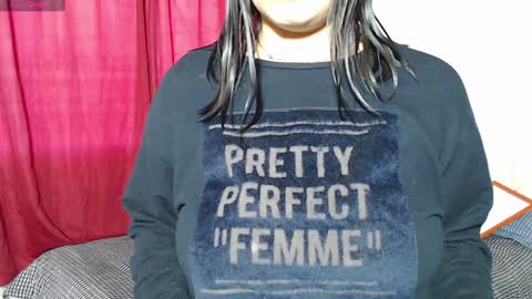 Snapshot of zoe_bronw chatting on 12/10/24, 11:00 Zoe Bronw online show from 12/10/24, 11:00