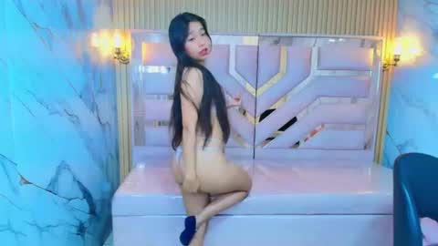 Zoe online show from 07/17/26, 12:34