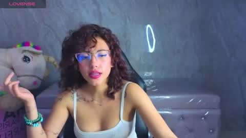 zoe_ch_ online show from 07/22/26, 03:09