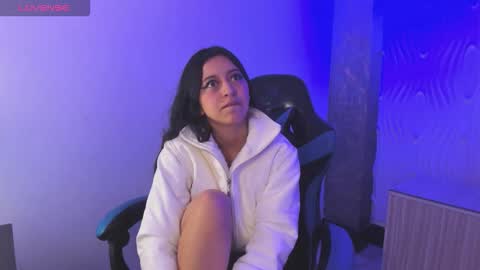 Z O E online show from 09/18/25, 08:44