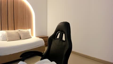 Zoe  online show from 01/06/26, 11:58