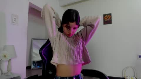 Snapshot of zoe_dear chatting on 04/21/26, 10:12 zoe_dear online show from 04/21/26, 10:12
