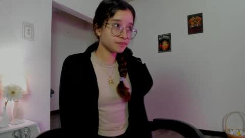 Snapshot of zoe_dear chatting on 04/27/26, 06:17 zoe_dear online show from 04/27/26, 06:17