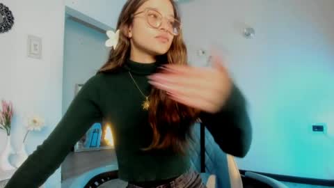 Snapshot of zoe_dear chatting on 05/12/26, 02:14 zoe_dear online show from 05/12/26, 02:14