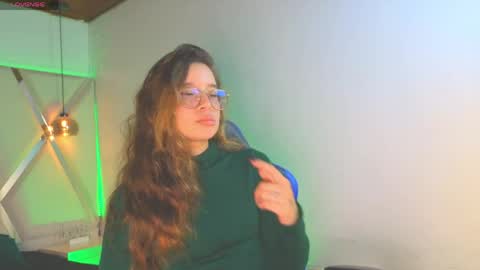 Snapshot of zoe_dear chatting on 05/21/26, 01:40 zoe_dear online show from 05/21/26, 01:40