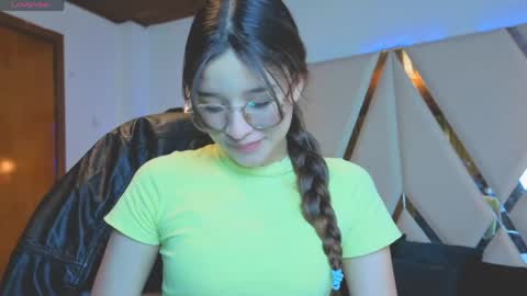 Snapshot of zoe_dear chatting on 06/03/26, 02:08 zoe_dear online show from 06/03/26, 02:08