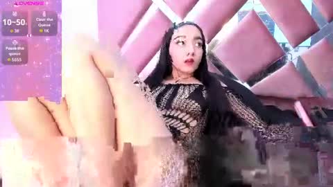 zoe_evaanss_ online show from 07/15/26, 07:41
