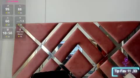 zoe_evaanss_ online show from 07/17/26, 08:03