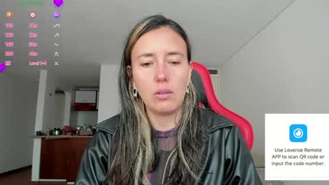 Snapshot of zoe_jeane_beker chatting on 05/12/26, 08:17 ZOE online show from 05/12/26, 08:17