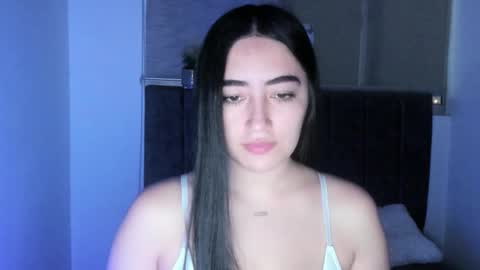 zoe_jones7 online show from 10/20/25, 02:01