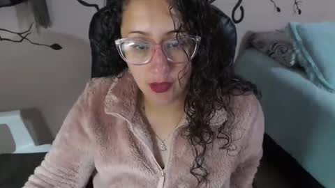 Zoe Koller online show from 10/27/25, 11:25