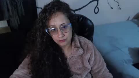 Snapshot of zoe_koller chatting on 06/10/26, 01:06 Zoe Koller online show from 06/10/26, 01:06
