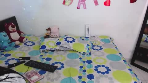 zoe  online show from 09/26/25, 03:27