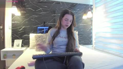 Zoe online show from 01/13/26, 11:59