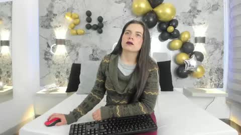 Zoe online show from 04/14/26, 09:04